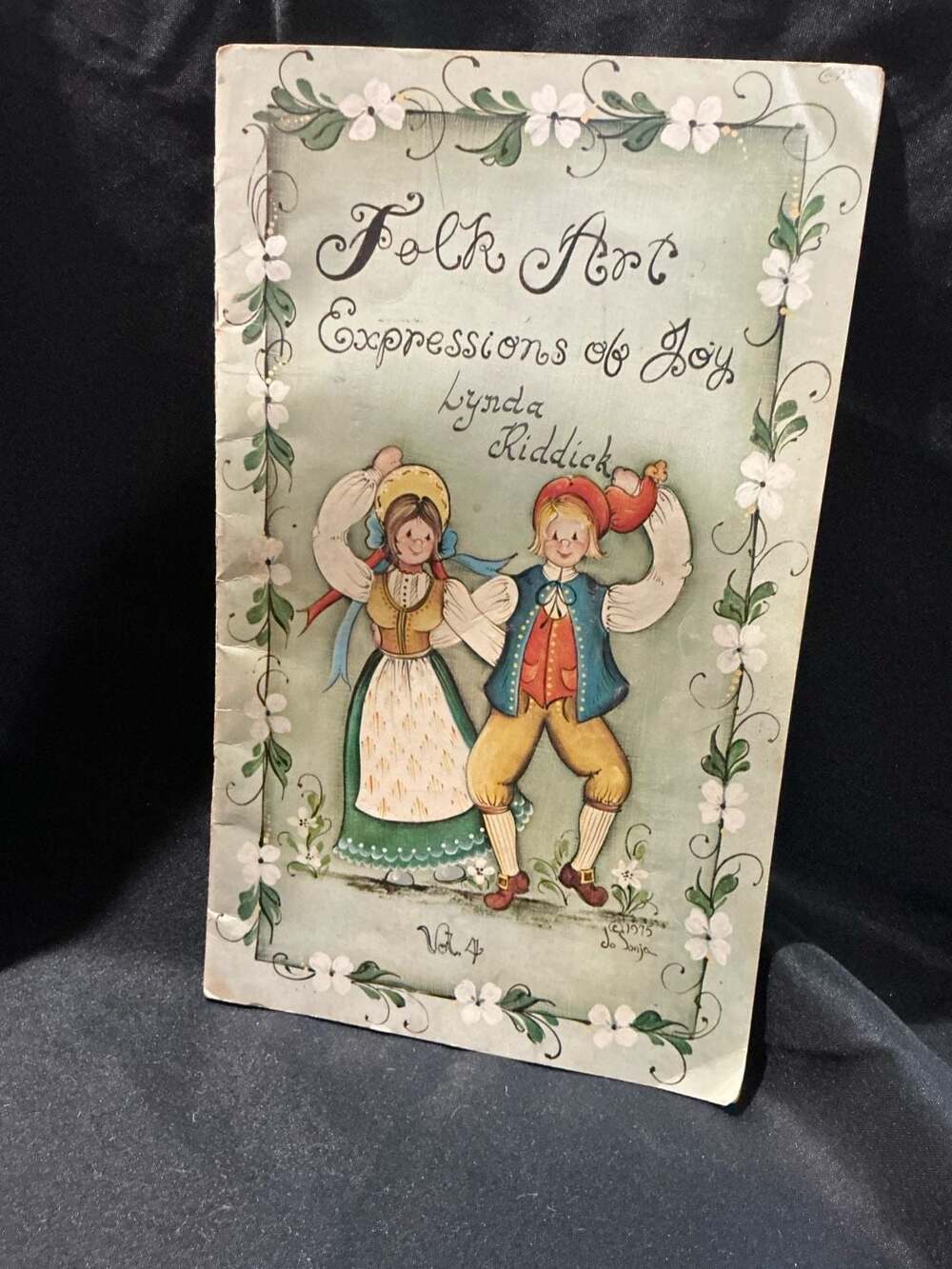 Jo Sonja Folk Art Expressions Of Joy Vol 4 Tole Painting Book 1975: NWOT
